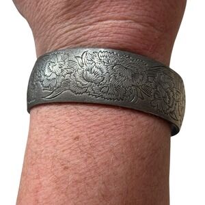 Vintage Kirk Pewter 900 1 Floral Engraved Cuff Bracelet Bangle